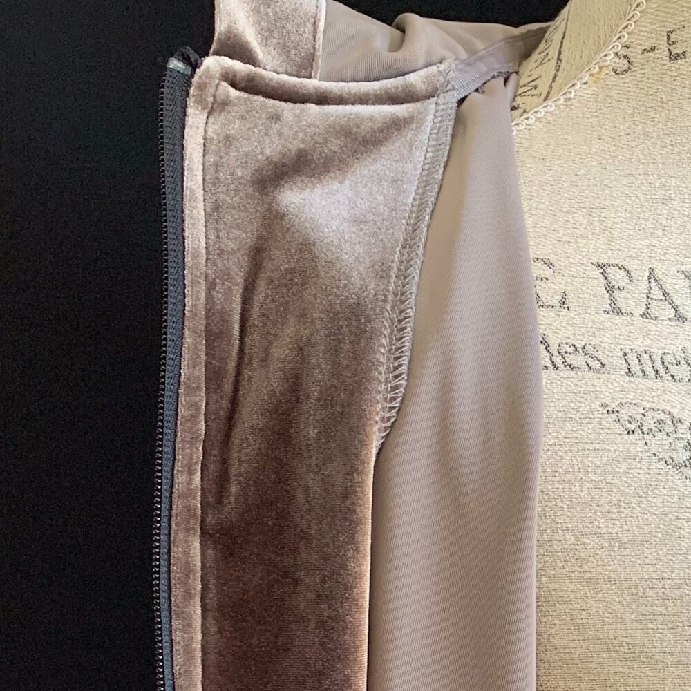 Gorgeous Velour Hoodie: Size M. - Picture 9 of 10